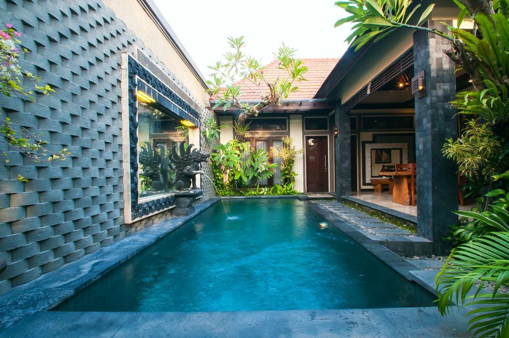 Taman Sari Bali Villas Kerobokan Exterior photo